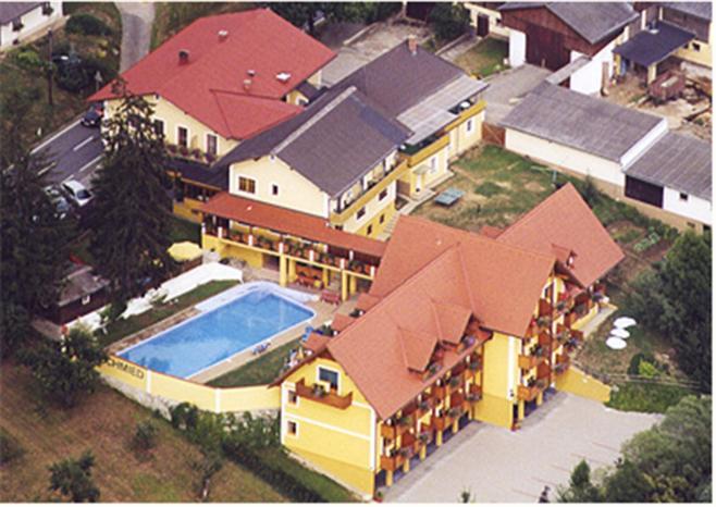 Gasthof Hotel Schmied Arnfels Exteriör bild