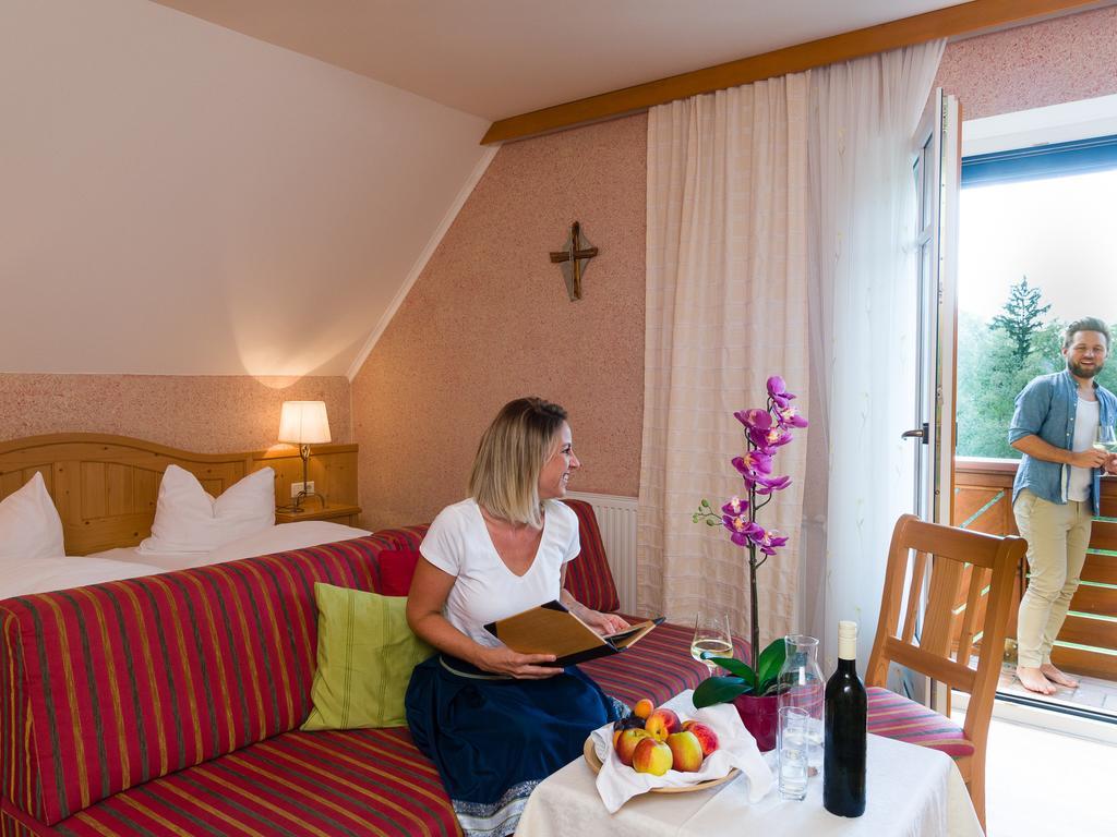 Gasthof Hotel Schmied Arnfels Exteriör bild