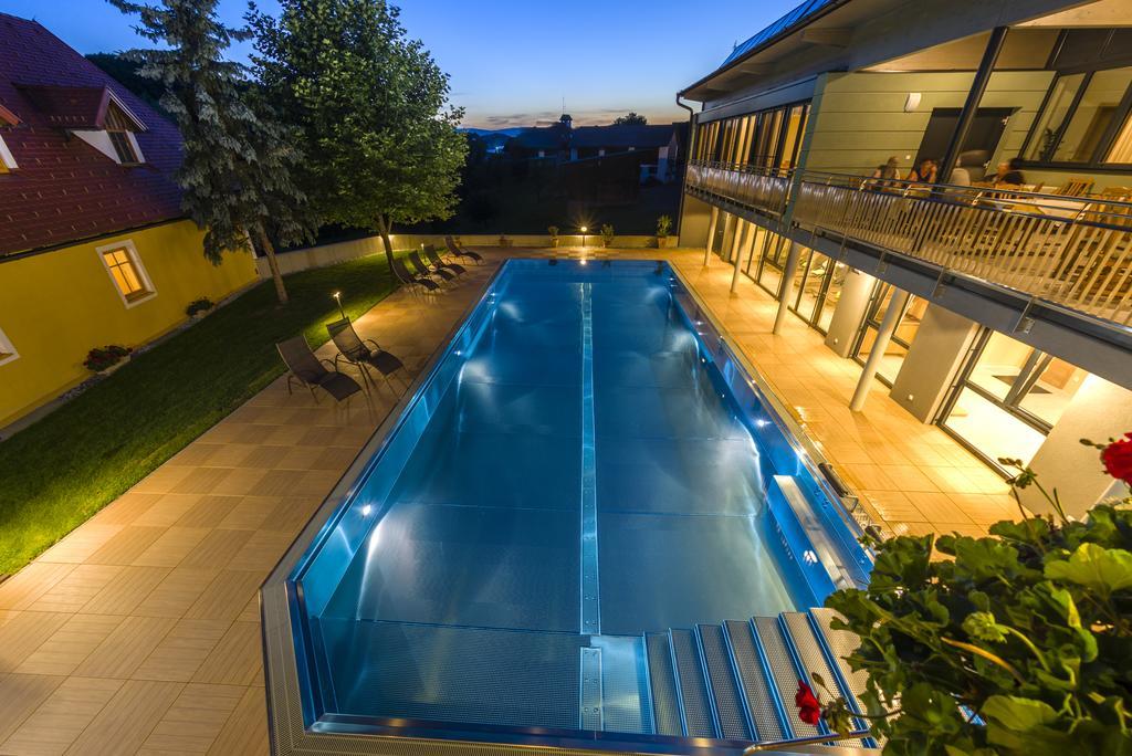 Gasthof Hotel Schmied Arnfels Exteriör bild